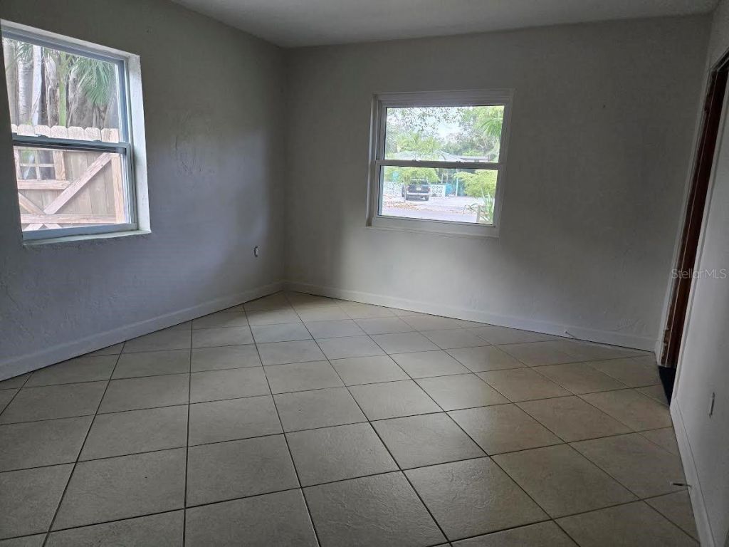 859 Patterson Drive, Sarasota, FL 34234 Photo