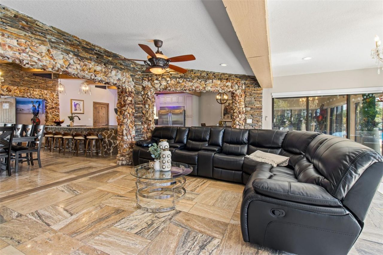 357 La Hacienda Drive, Indian Rocks Beach, FL 33785 Photo