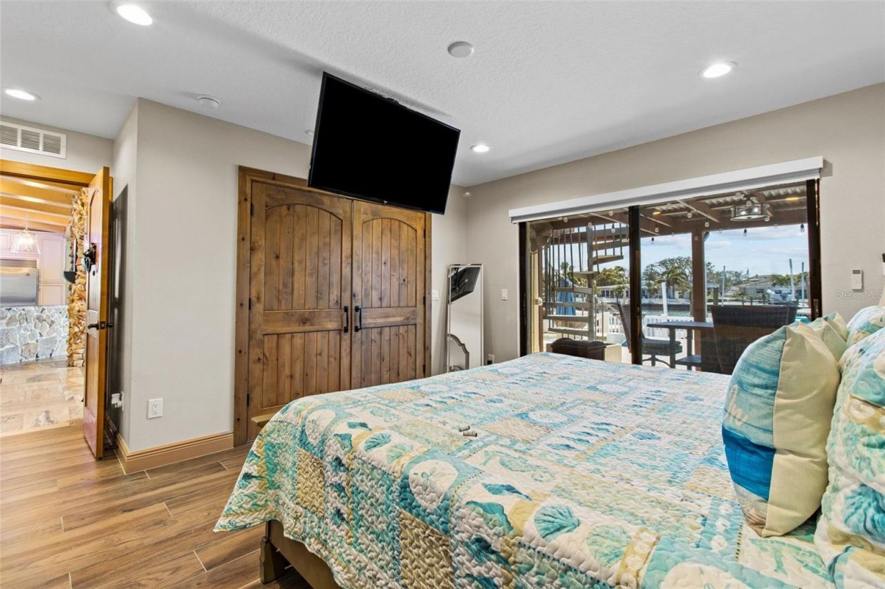 357 La Hacienda Drive, Indian Rocks Beach, FL 33785 Photo