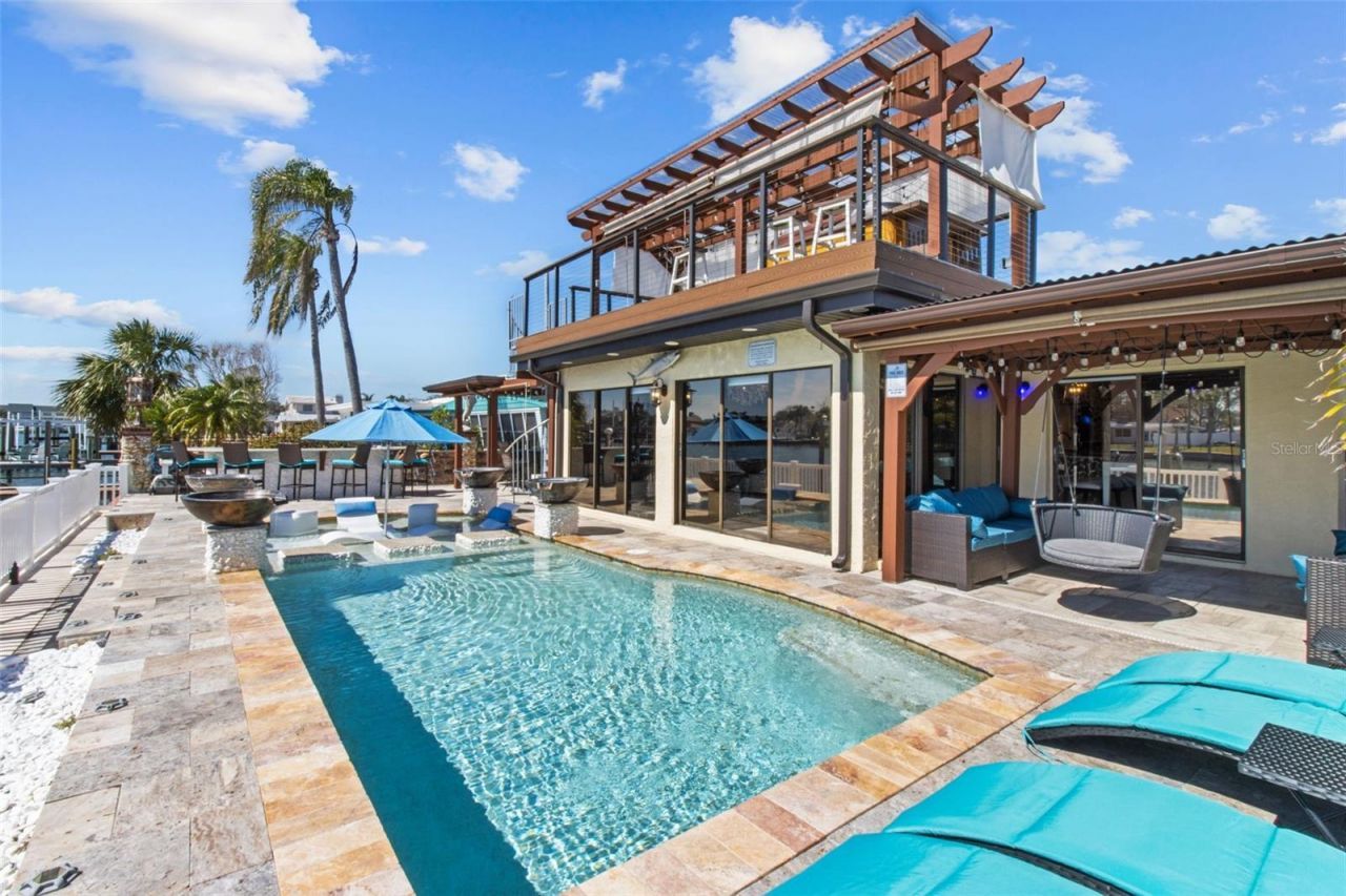 357 La Hacienda Drive, Indian Rocks Beach, FL 33785 Photo