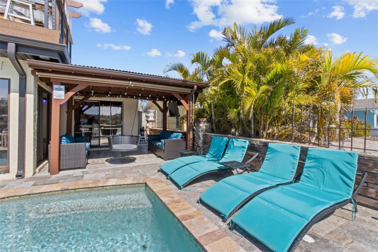 357 La Hacienda Drive, Indian Rocks Beach, FL 33785 Photo