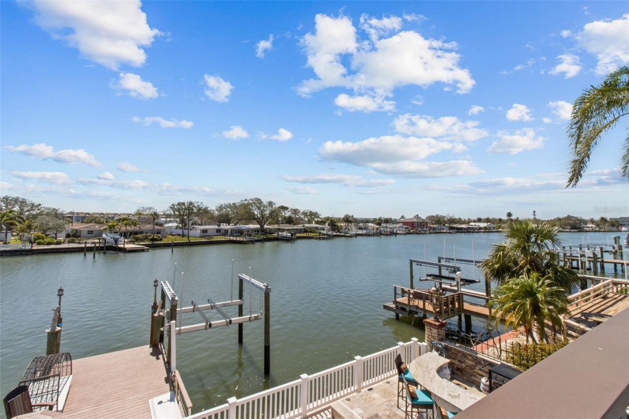 357 La Hacienda Drive, Indian Rocks Beach, FL 33785 Photo