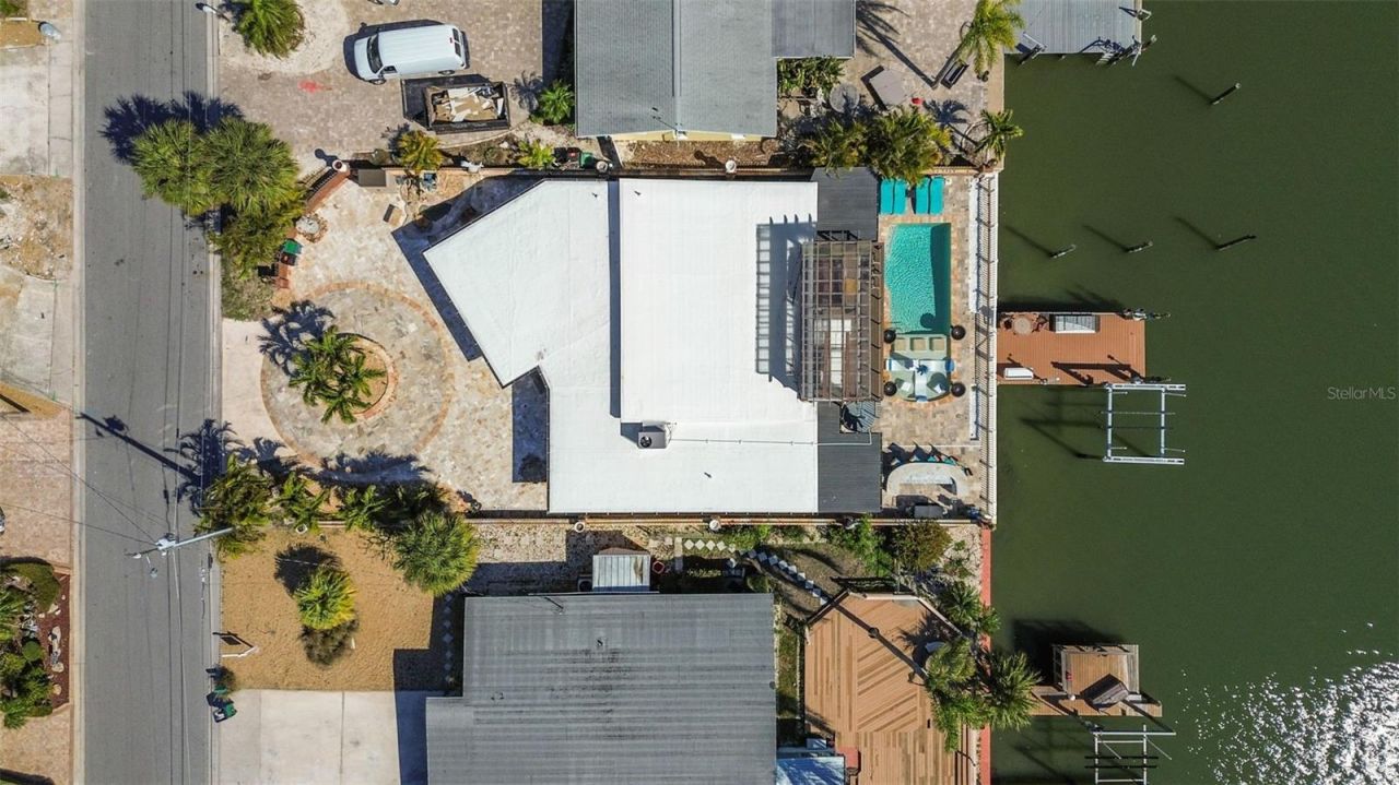 357 La Hacienda Drive, Indian Rocks Beach, FL 33785 Photo