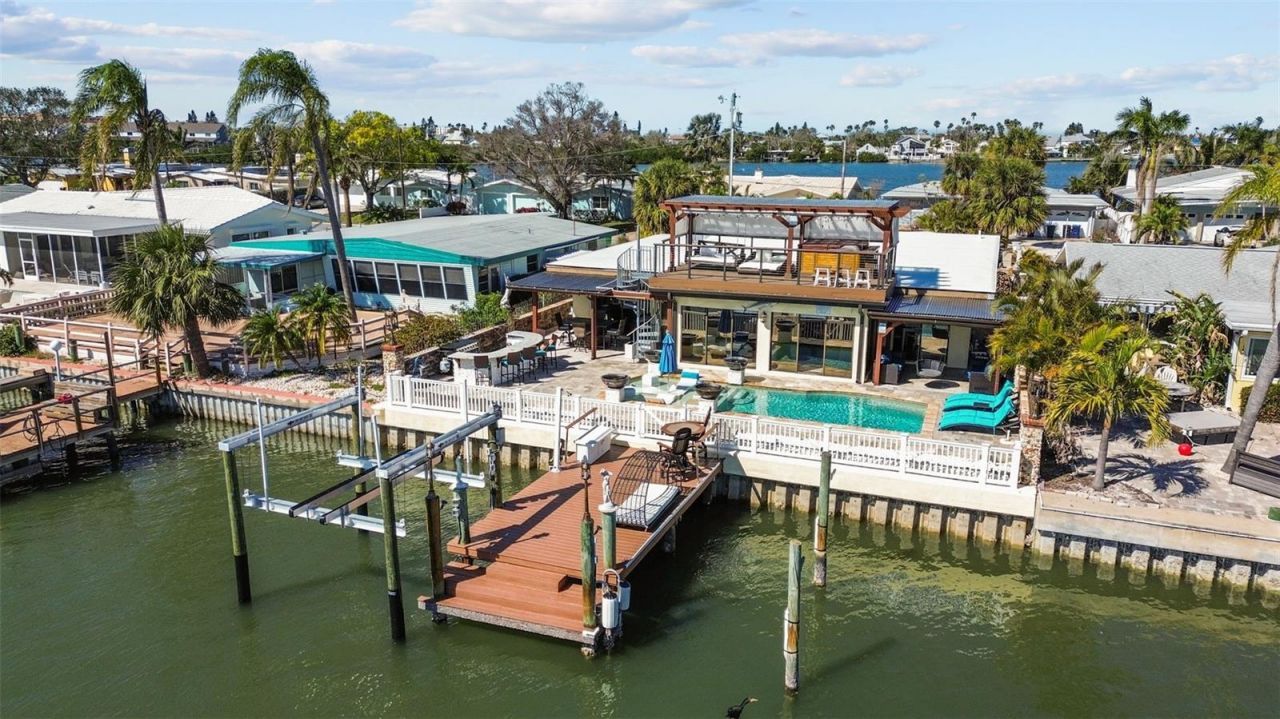 357 La Hacienda Drive, Indian Rocks Beach, FL 33785 Photo