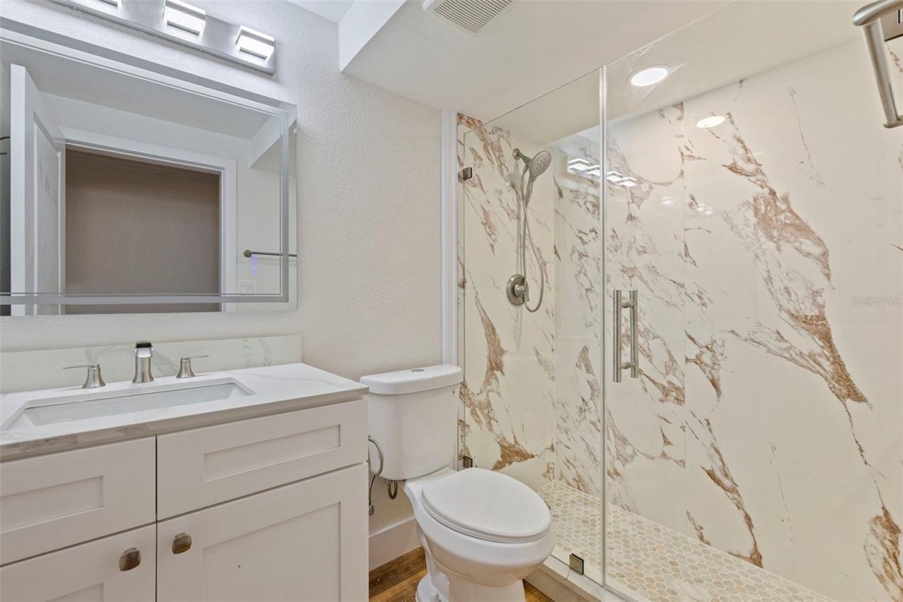 109 16th Avenue, Unit 3, Indian Rocks Beach, FL 33785 Photo
