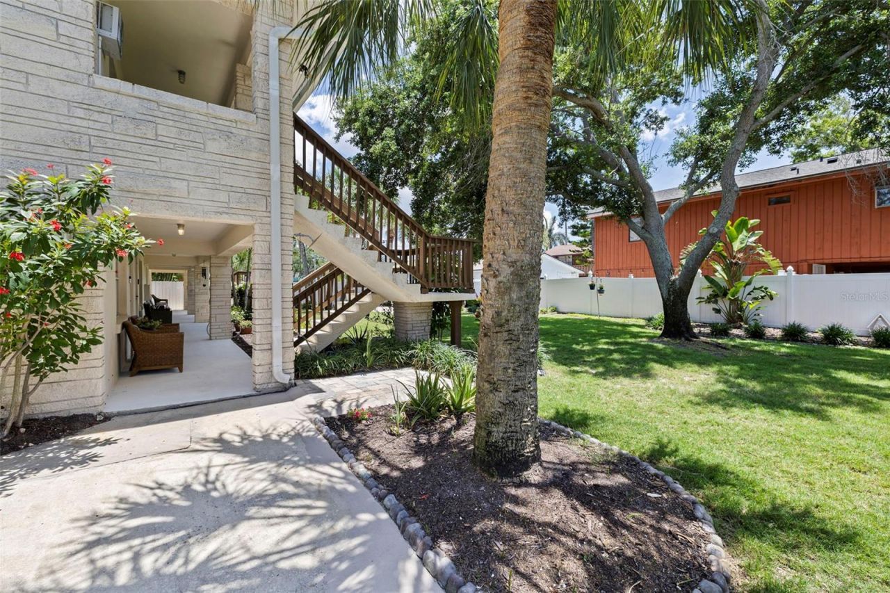 109 16th Avenue, Unit 3, Indian Rocks Beach, FL 33785 Photo