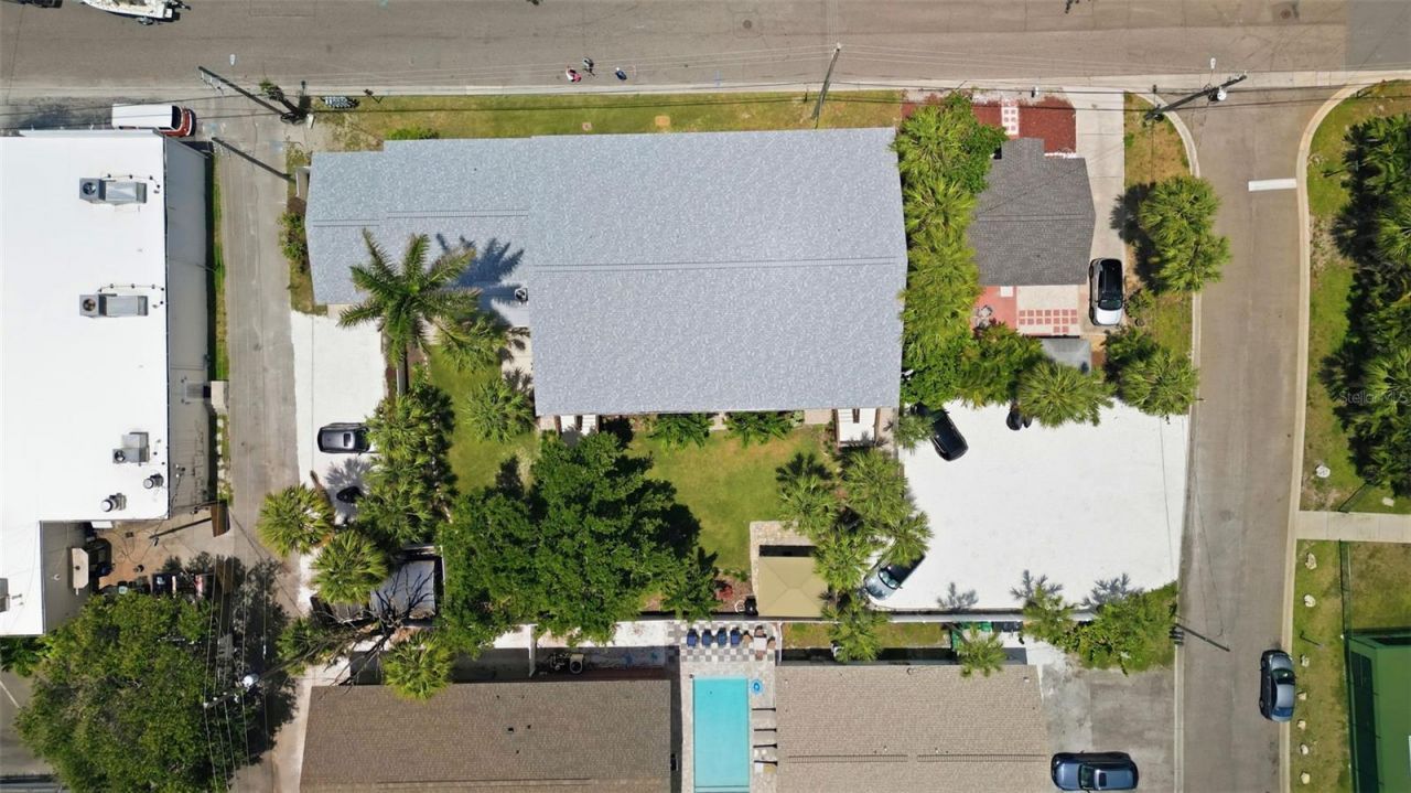 109 16th Avenue, Unit 3, Indian Rocks Beach, FL 33785 Photo