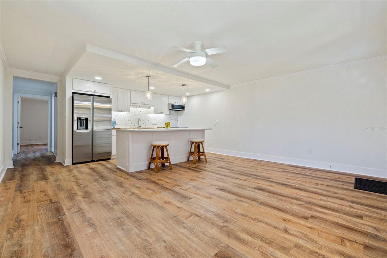 109 16th Avenue, Unit 3, Indian Rocks Beach, FL 33785 Photo