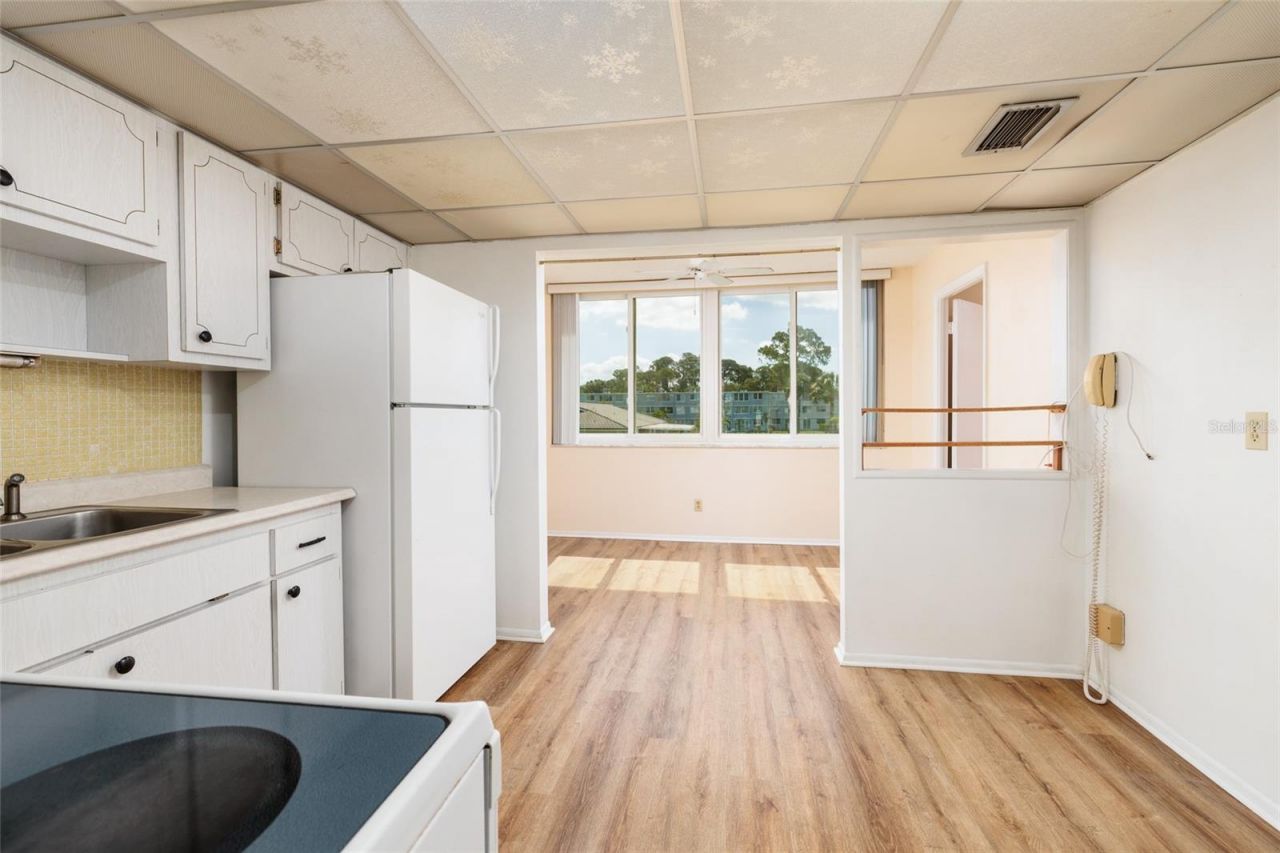 4715 Bay Street Ne, Unit 222, Saint Petersburg, FL 33703 Photo