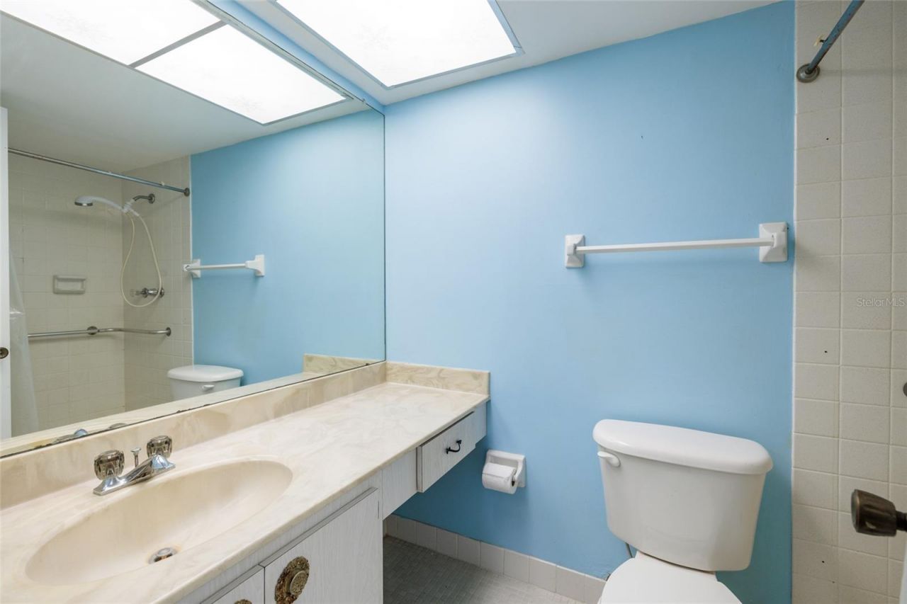 4715 Bay Street Ne, Unit 222, Saint Petersburg, FL 33703 Photo