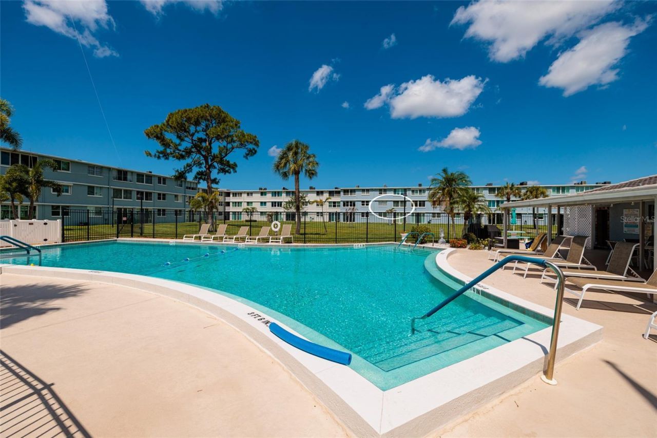 4715 Bay Street Ne, Unit 222, Saint Petersburg, FL 33703 Photo