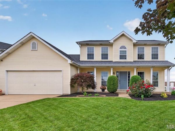 3 Revolutionary Way Court, O'Fallon, MO 63366