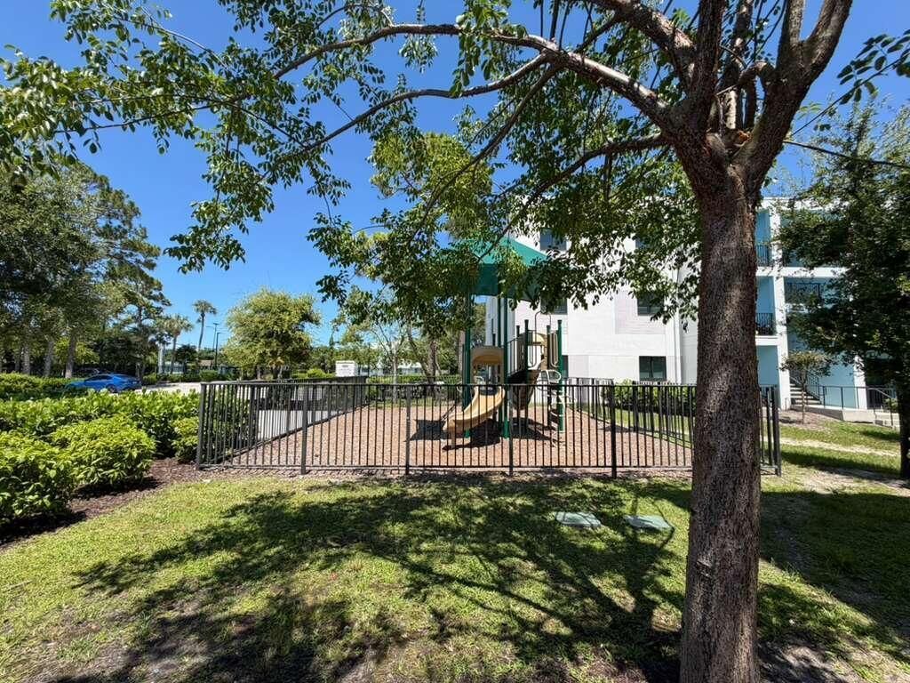 4260 Lakewood Road, Unit 205, Lake Worth Beach, FL 33461 Photo
