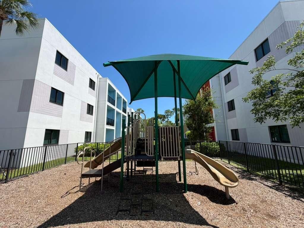 4260 Lakewood Road, Unit 205, Lake Worth Beach, FL 33461 Photo