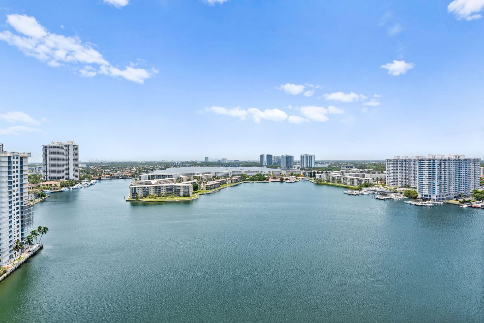 2851 NE 183rd Street, Unit 2117, Aventura, FL 33160 Photo