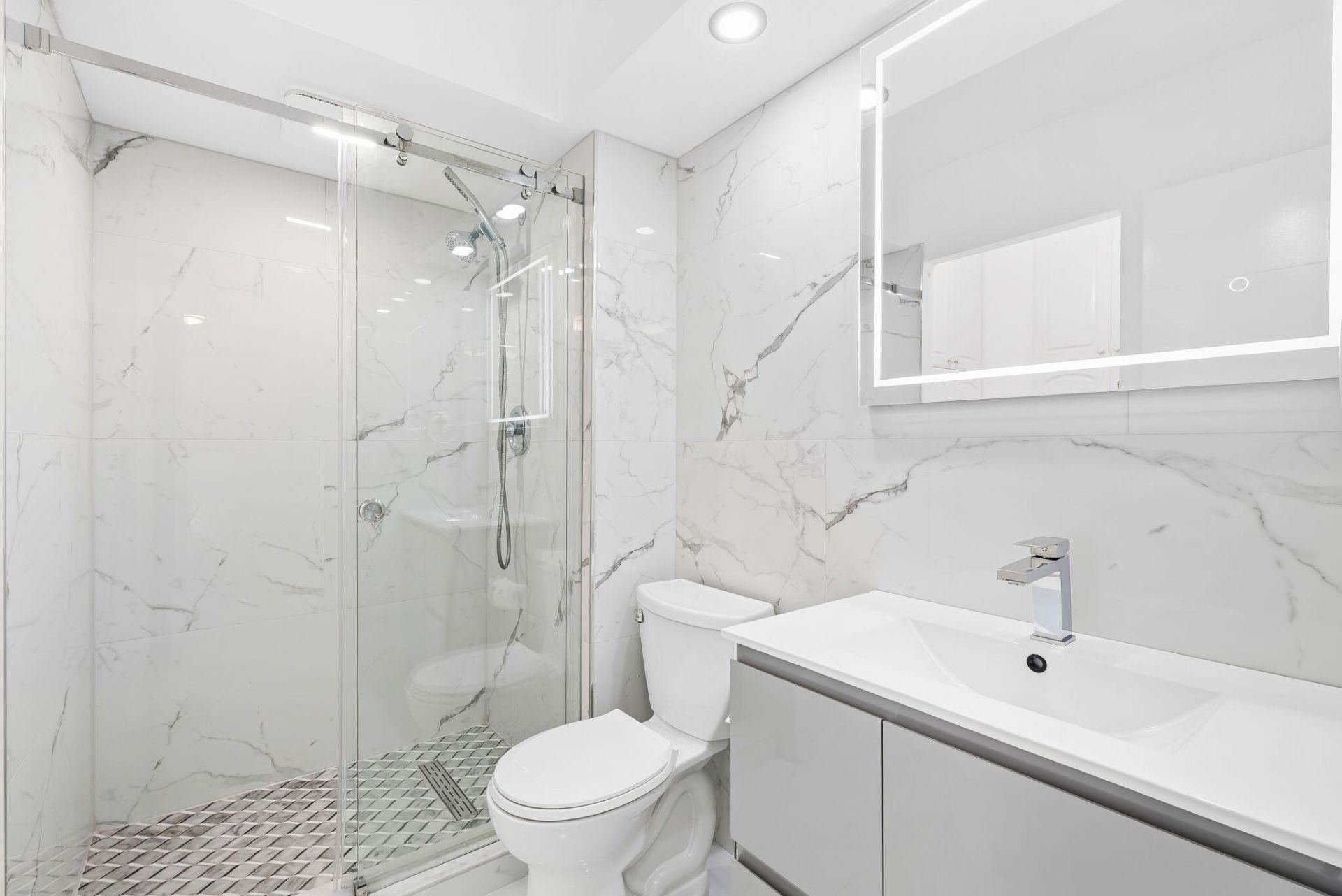 2851 NE 183rd Street, Unit 2117, Aventura, FL 33160 Photo