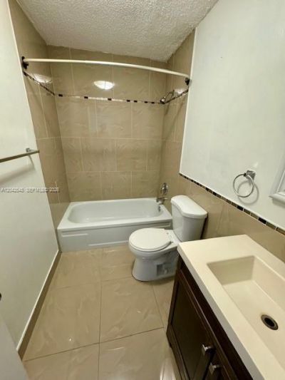 2029 NW 46th Ave , Unit E202, Lauderhill, FL 33313 Photo