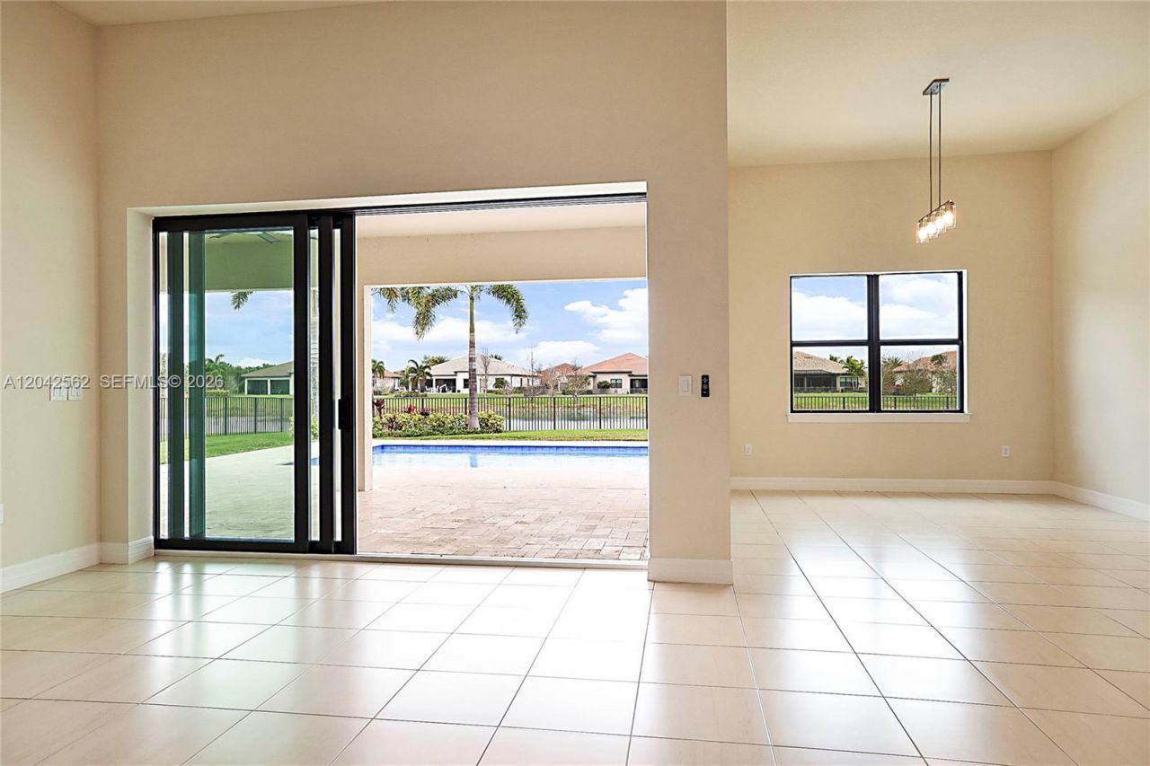 9117 Balsamo Dr , Palm Beach Gardens, FL 33412 Photo