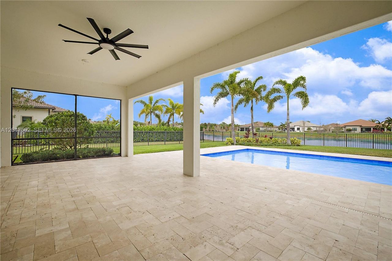 9117 Balsamo Dr , Palm Beach Gardens, FL 33412 Photo