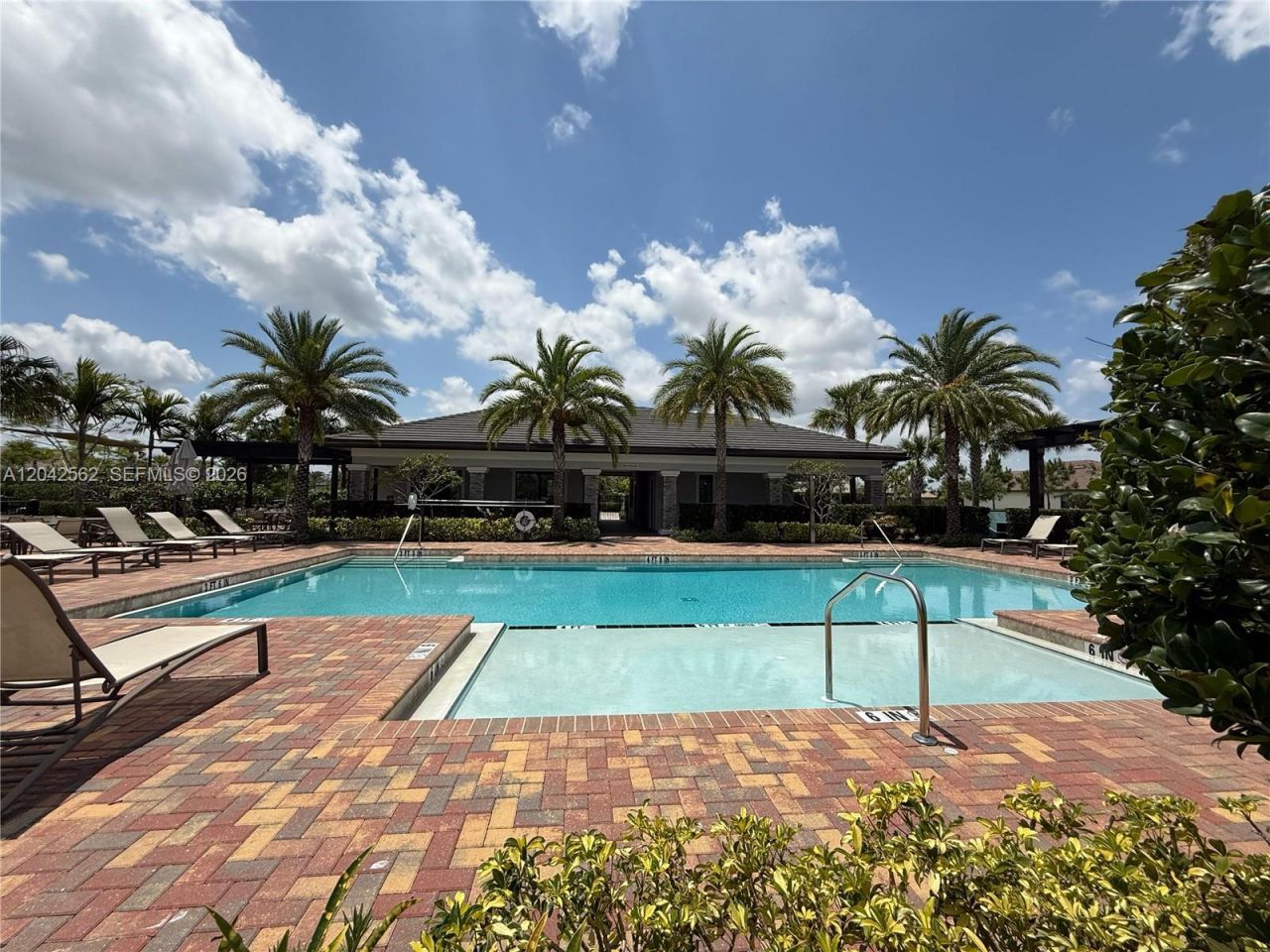 9117 Balsamo Dr , Palm Beach Gardens, FL 33412 Photo