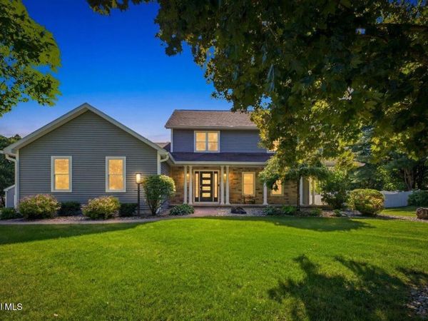 20 Orchard Drive, Queensbury, NY 12804