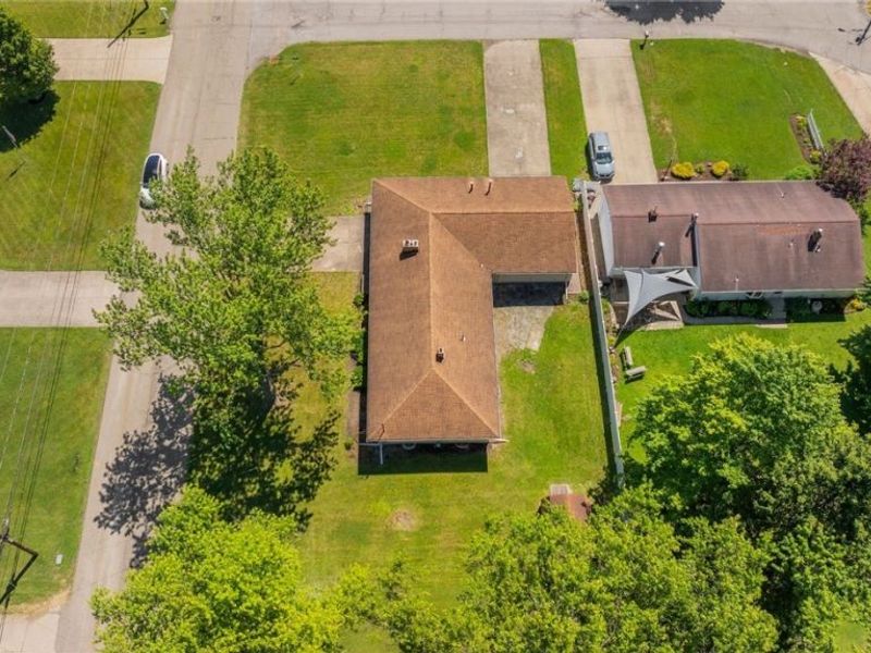 253 Earl Drive NW, Warren, OH 44483 Photo 32