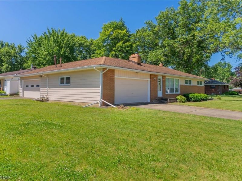 253 Earl Drive NW, Warren, OH 44483 Photo 5