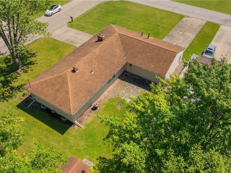 253 Earl Drive NW, Warren, OH 44483 Photo 7