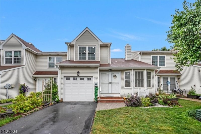 119 Choctaw Ridge Rd, Branchburg, NJ 08876 Main Photo