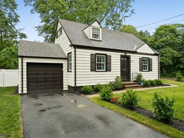 24 Iris Rd, Summit, NJ 07901