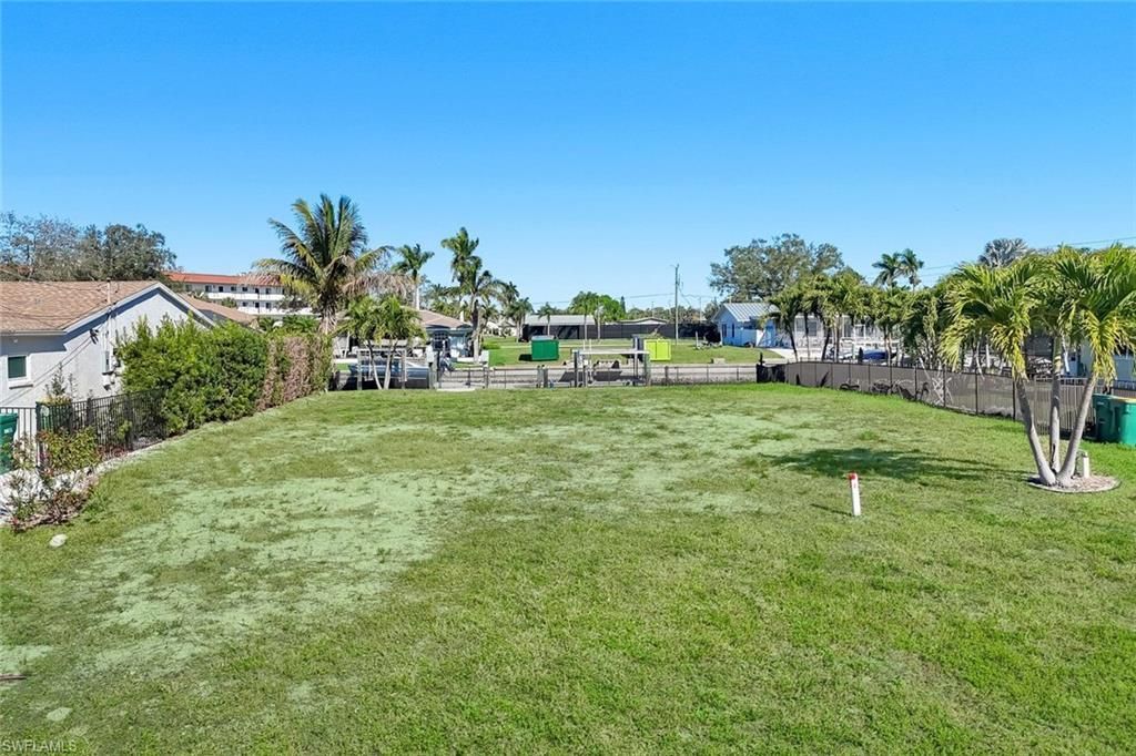 207 6th St , Bonita Springs, FL 34134 Photo