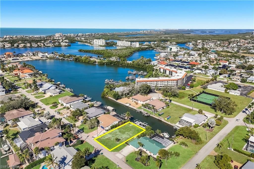 207 6th St, Bonita Springs, FL 34134 Photo