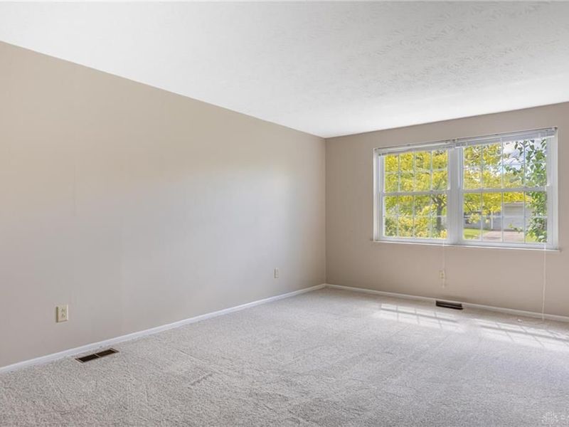 7072 Cliffstone Drive, Huber Heights, OH 45424 Photo 5