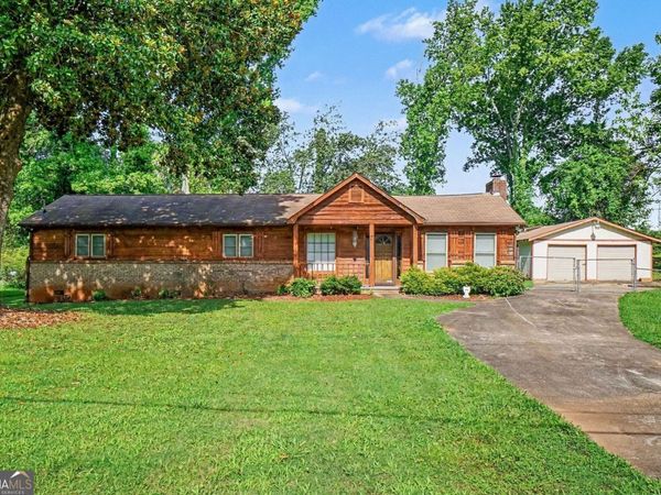 8865 North View Drive, Lithia Springs, GA 30122