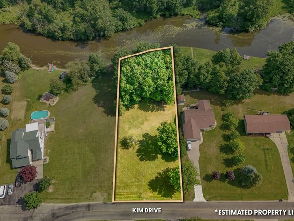 4801 Kim Drive, Hillsdale, MI 49242