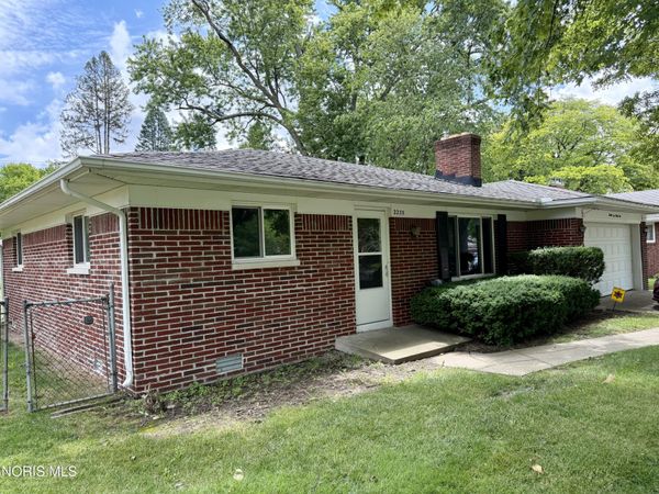 2235 Belvedere Drive, Toledo, OH 43614