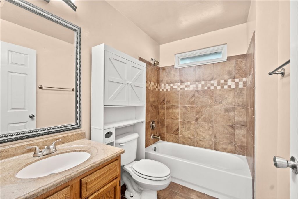 1190 12th Court Sw, Vero Beach, FL 32962 Photo