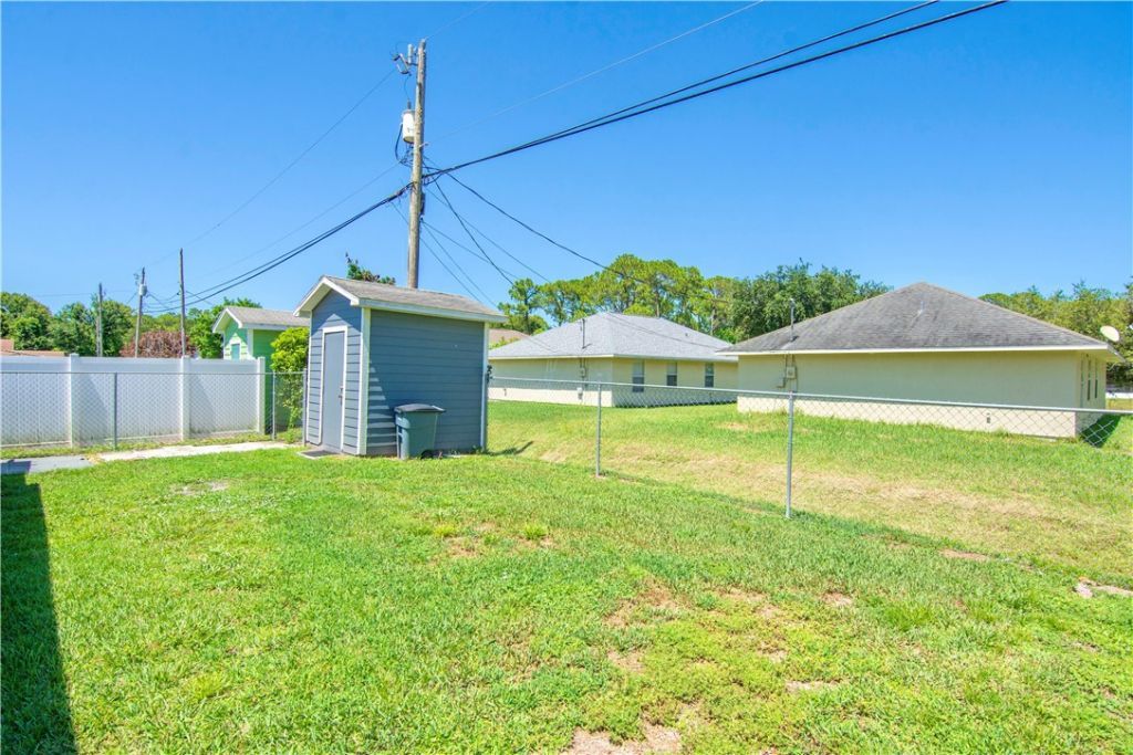 1190 12th Court Sw, Vero Beach, FL 32962 Photo