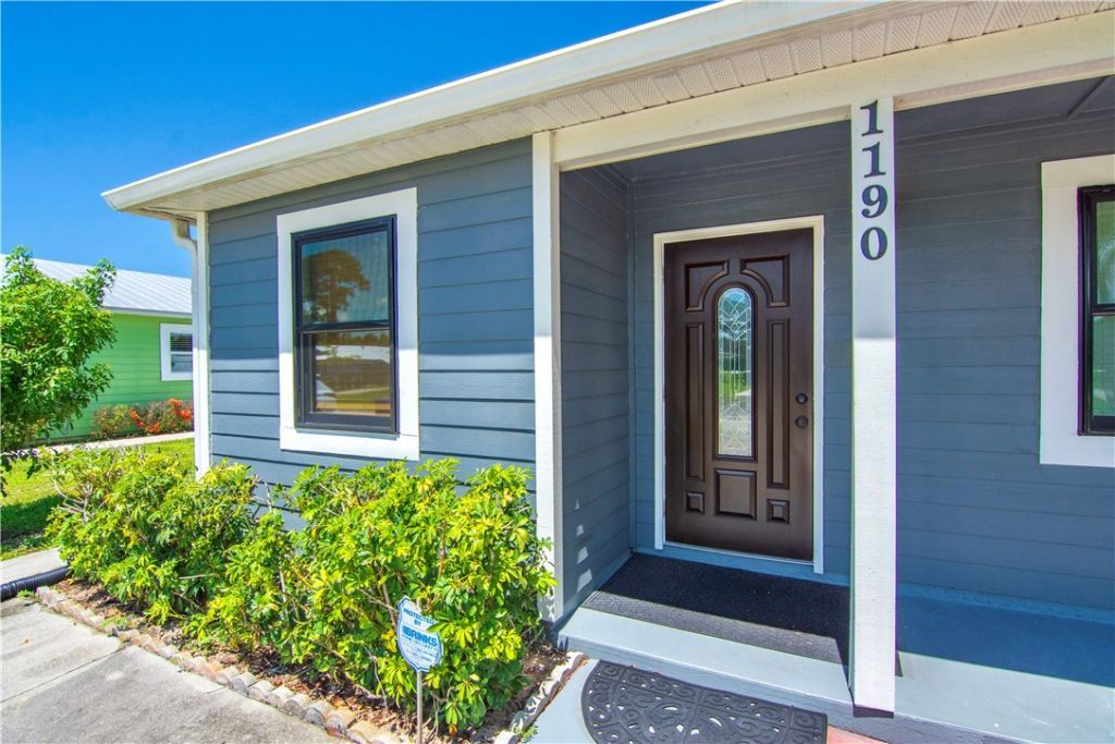 1190 12th Court Sw, Vero Beach, FL 32962 Photo