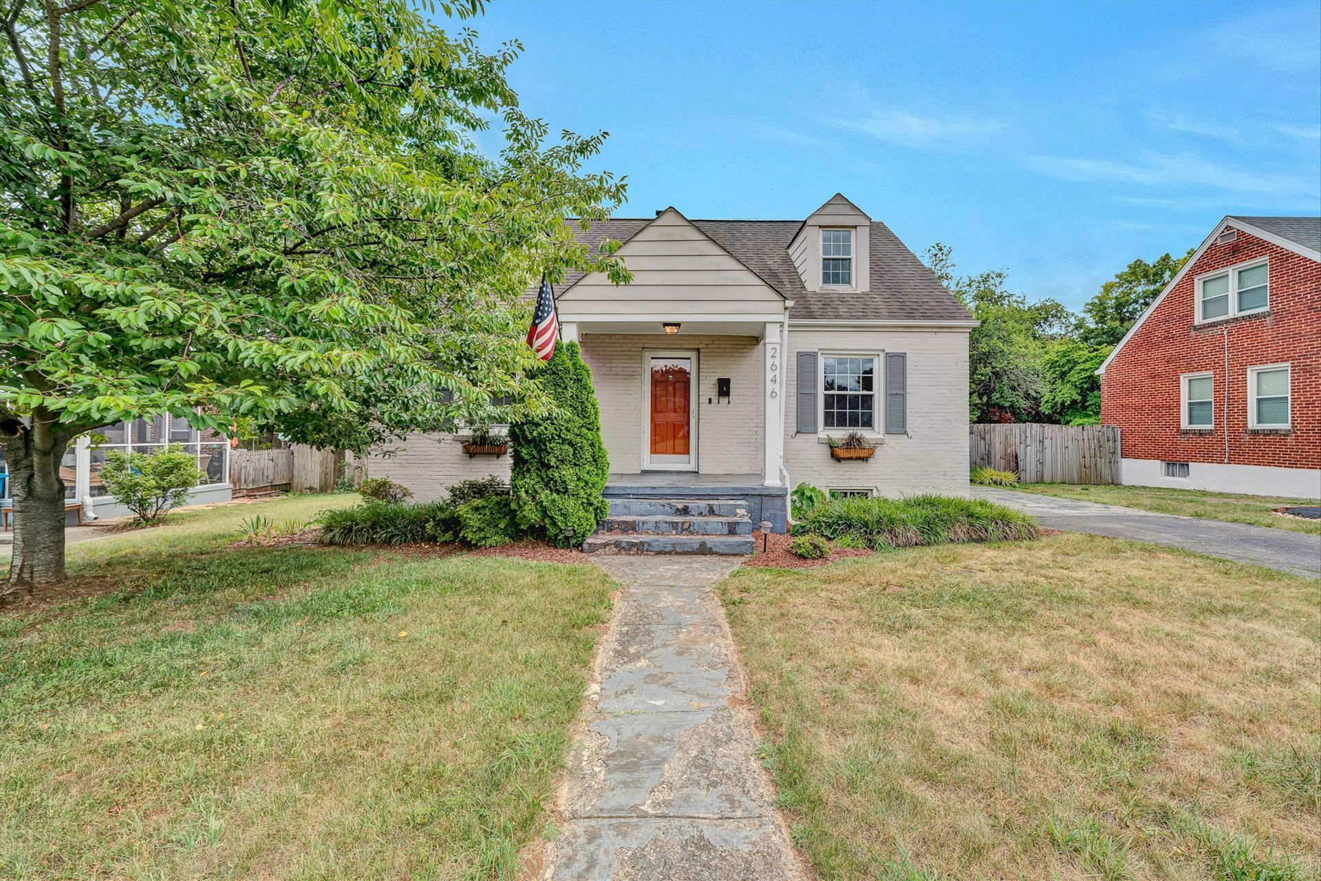2646 Edgewood St Sw, Roanoke, VA 24015 Main Photo