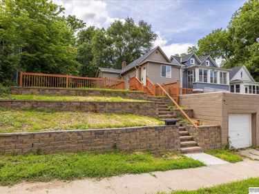5030 S 18th Street, Omaha, NE 68107