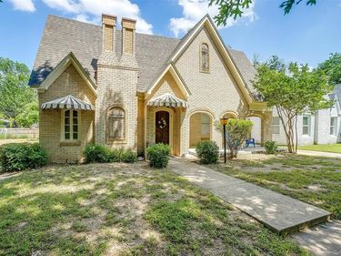 3241 Greene Avenue, Fort Worth, TX 76109