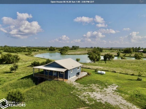 1569 Jasmine Avenue, Fairfield, IA 52556