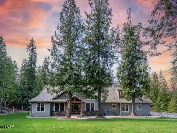 3102 W Mack LN , Rathdrum, ID 83858