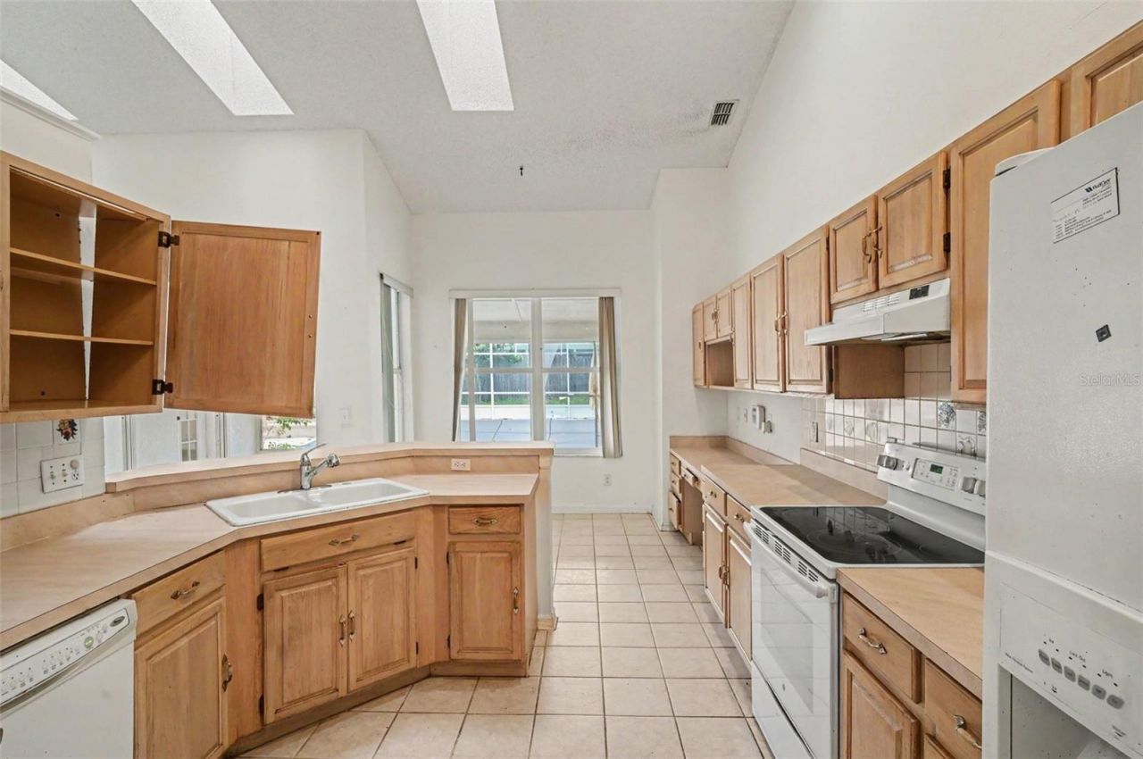 4716 Spaniel Street , Orlando, FL 32818 Photo