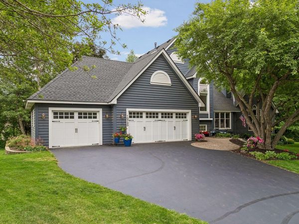 10730 Spoon Ridge, Eden Prairie, MN 55347