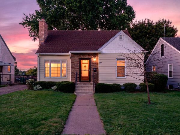 986 Galvin Avenue, West Saint Paul, MN 55118