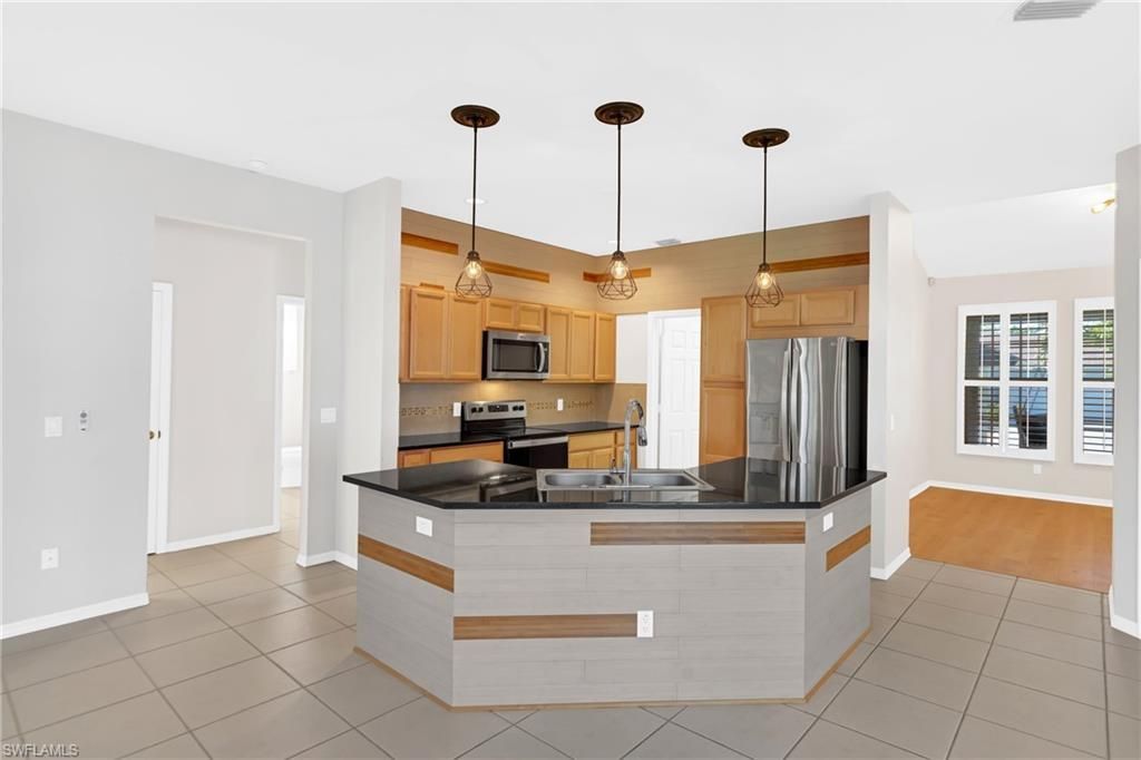 7894 Sandel Wood Cir W, Fort Myers, FL 33908 Photo