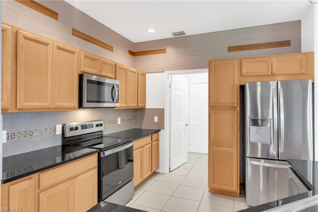7894 Sandel Wood Cir W, Fort Myers, FL 33908 Photo