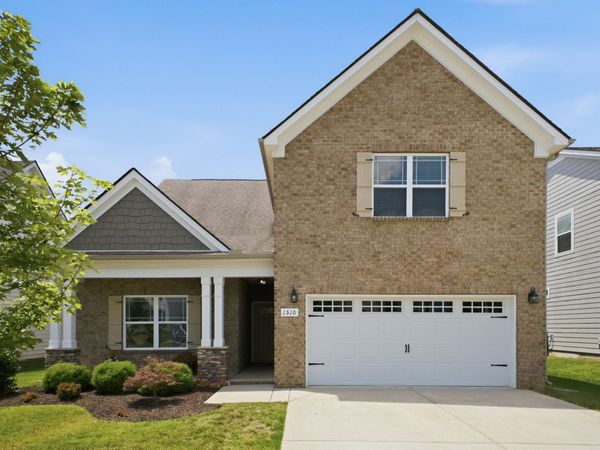 1510 Allwood Ave, Murfreesboro, TN 37128